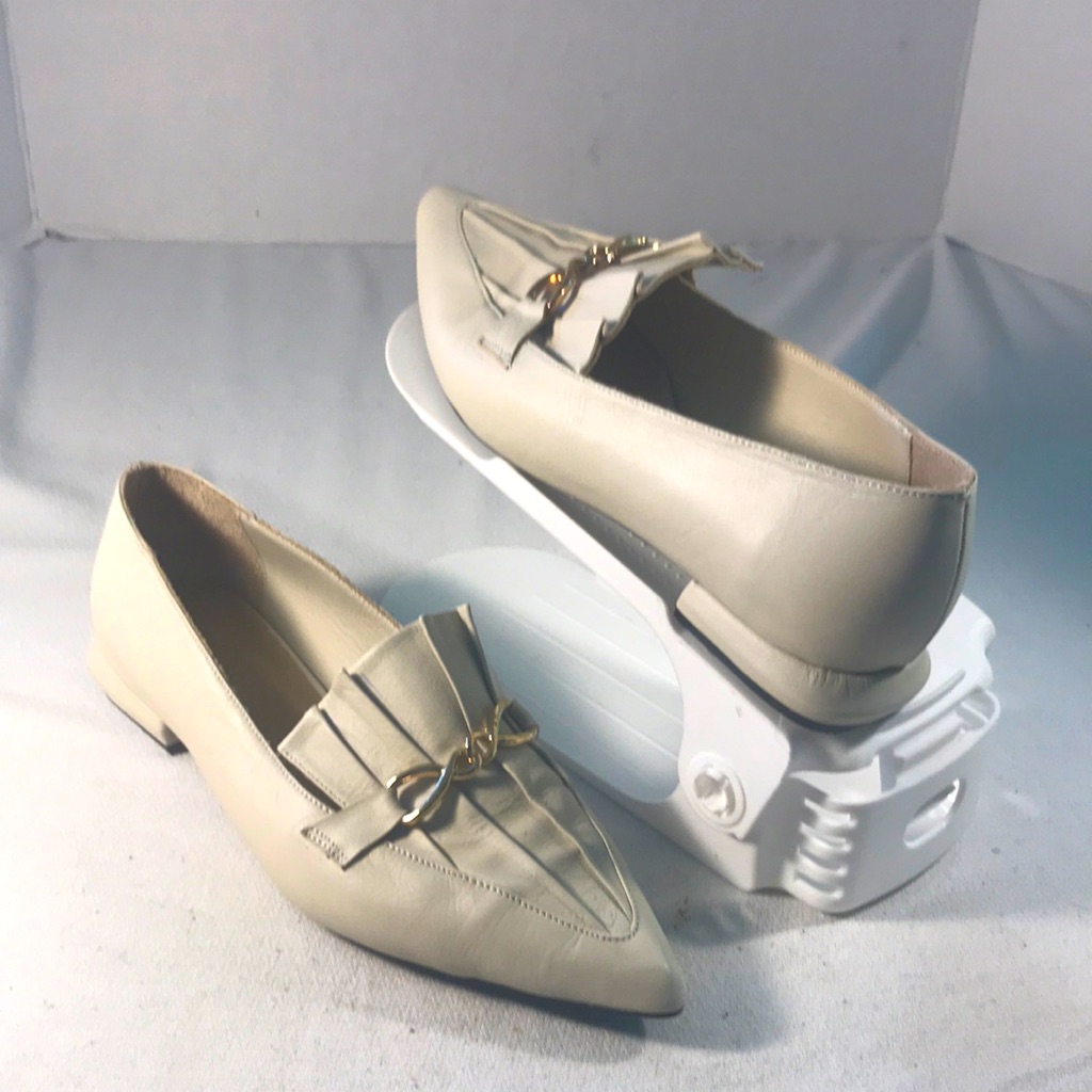 Epochs’ Xi Women's Cream Pointed Toe Pleated Leather Turkish Loafer Sz 38/ 7.5
